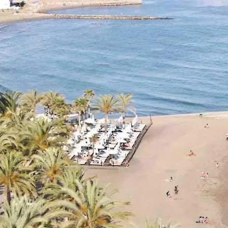 Large Modern Beach Front Apartment, Rooftop Pool!! Lejlighed Marbella