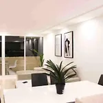 Large Modern Beach Front Apartment, Rooftop Pool!! Apartmán Marbella